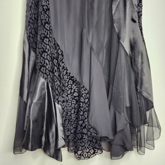 Nygard NWT Petite 12P Skirt Asymmetrical Fairy Whimsigoth Boho Animal Print Blk - Picture 3 of 12